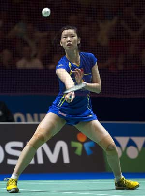 Li Xuerui, Chen Long win Super Series Finals titles