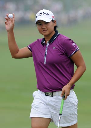 Tseng gifts cash for Taiwan's next generation