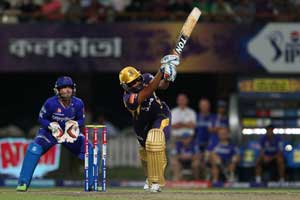 IPL 2013: Yusuf Pathan's blitzkrieg keeps Kolkata alive with 8 wicket win over Rajasthan