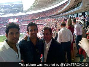 Yuvraj Singh, Zaheer Khan watch Manchester United at Wembley