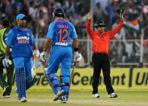 2nd T20: India beat Pakistan by 11 runs as Yuvraj Singh hits 72 and takes a wicket