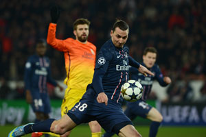 Champions League: Lionel Messi limps off as Barcelona held by PSG to a 2-2 draw