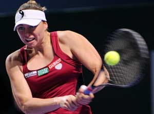Injured Zvonareva pulls out of Fed Cup final